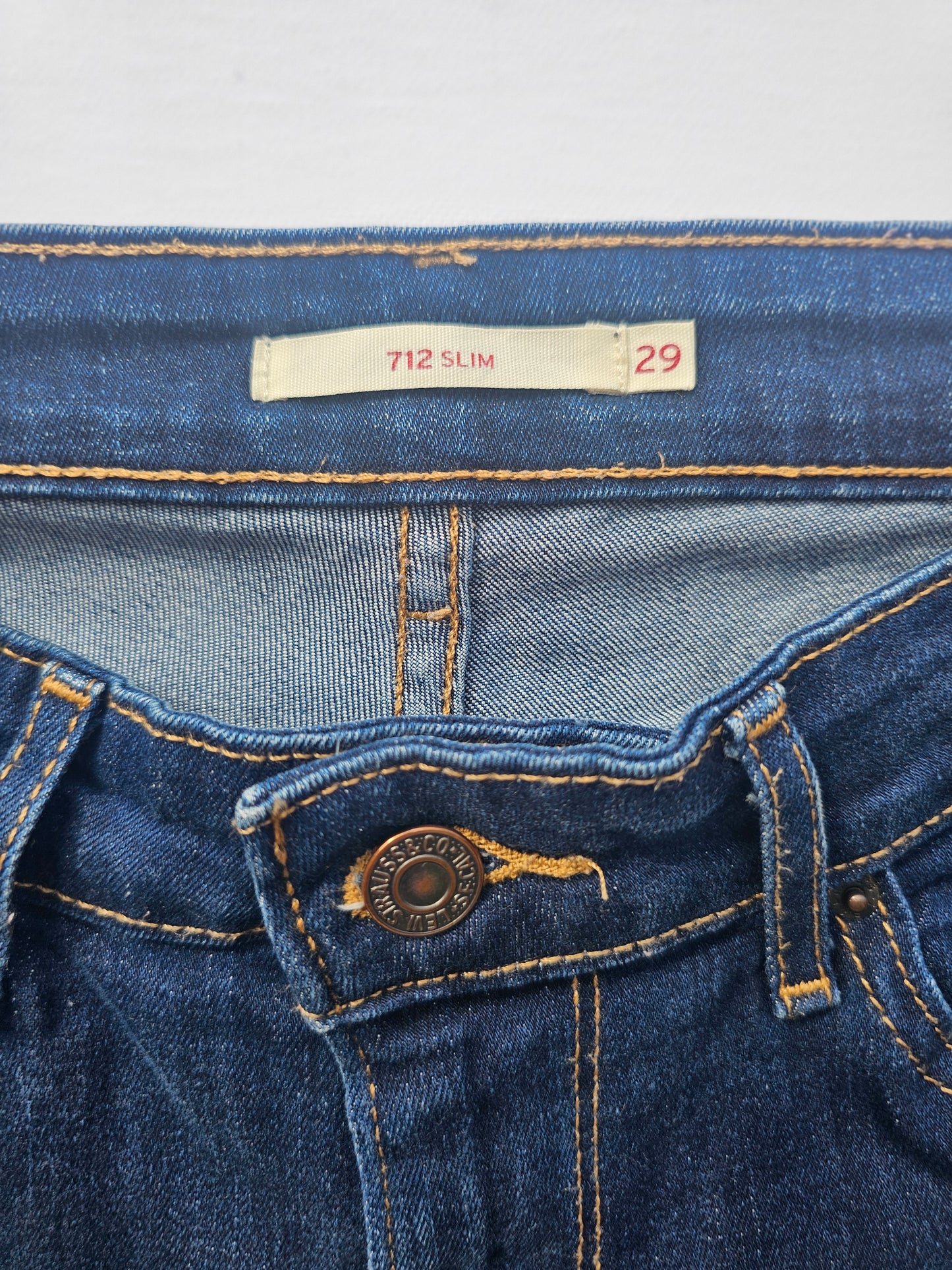 Levi’s 712 Slim Women’s Jeans – Size 10