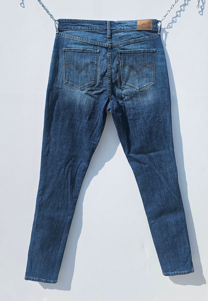 Levi’s High Rise Skinny Jeans – Women’s Size 12 (W30 L32)