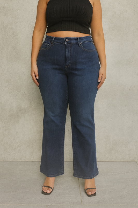 Levi’s Women’s Jeans Perfectly Slimming Bootcut Size 16M Dark Wash Stretch Denim