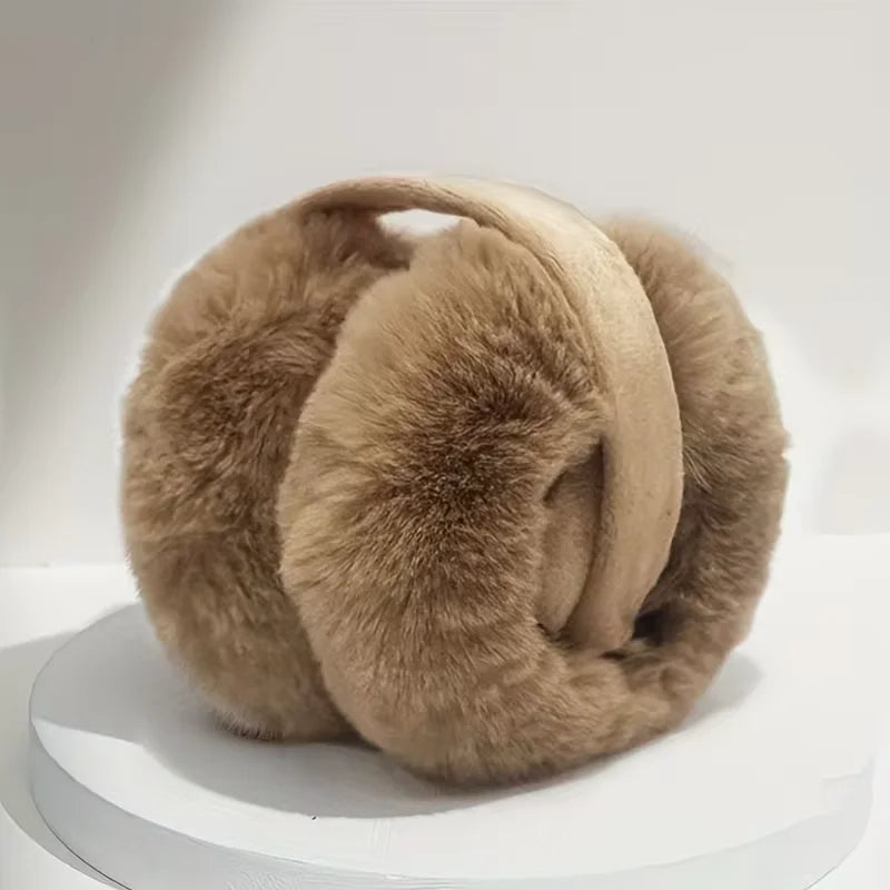 Fluffy plush earmuffs in Brown